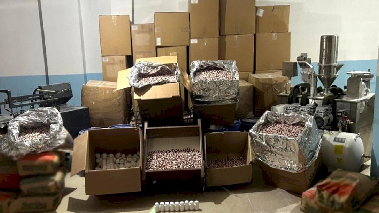 İstanbul Avcılar’da uyuşturucu imalathanesine baskın: 6 gözaltı