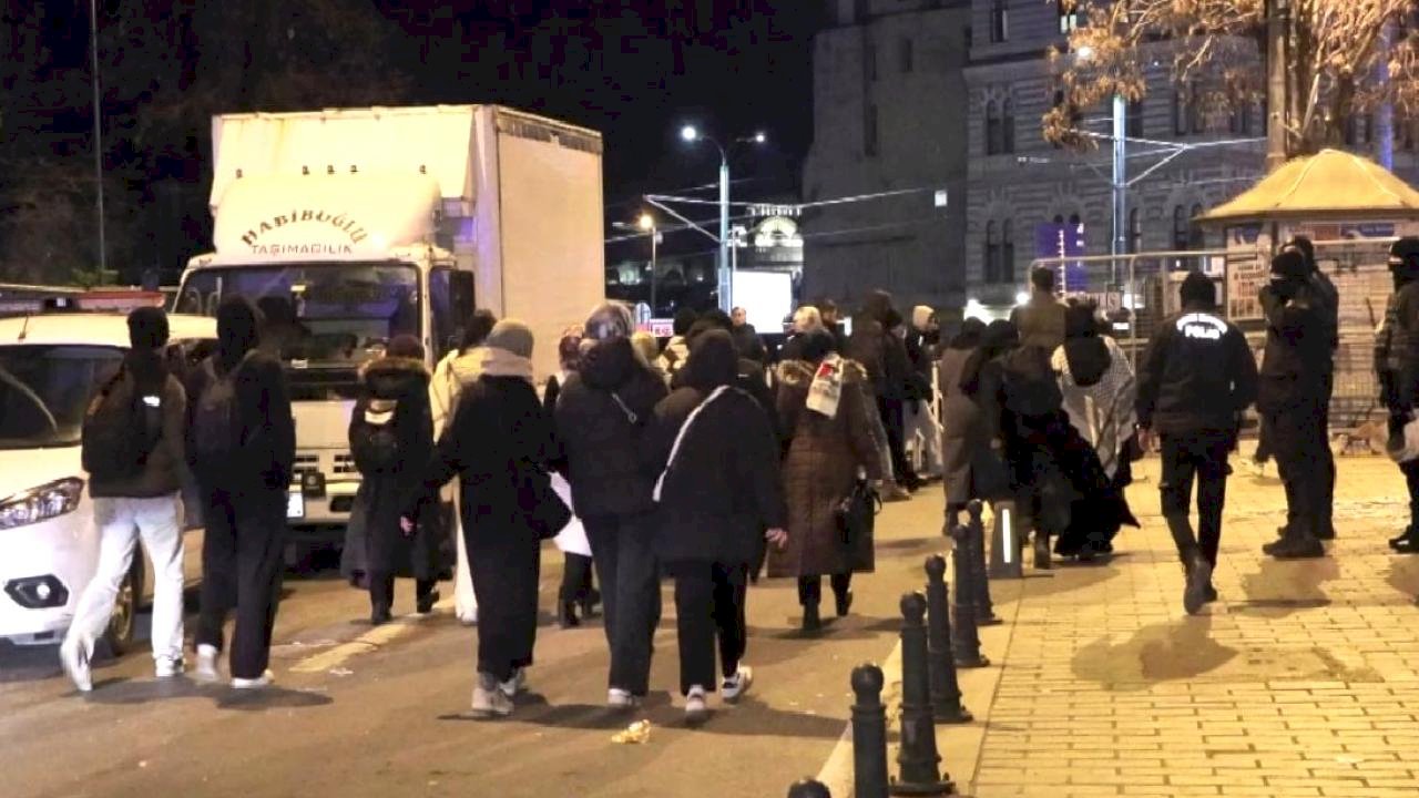 İstanbul'da Gazze yürüyüşü: Yoğun katılım havadan görüntülendi