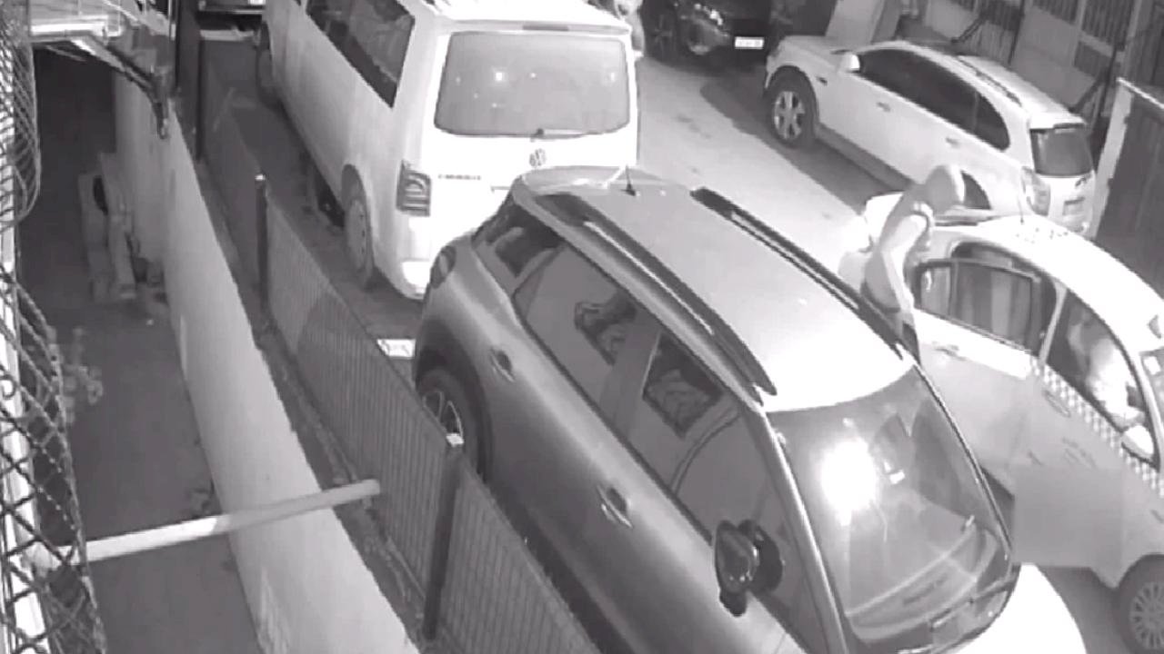 İstanbul'da iş yerine kurşun yağmuru