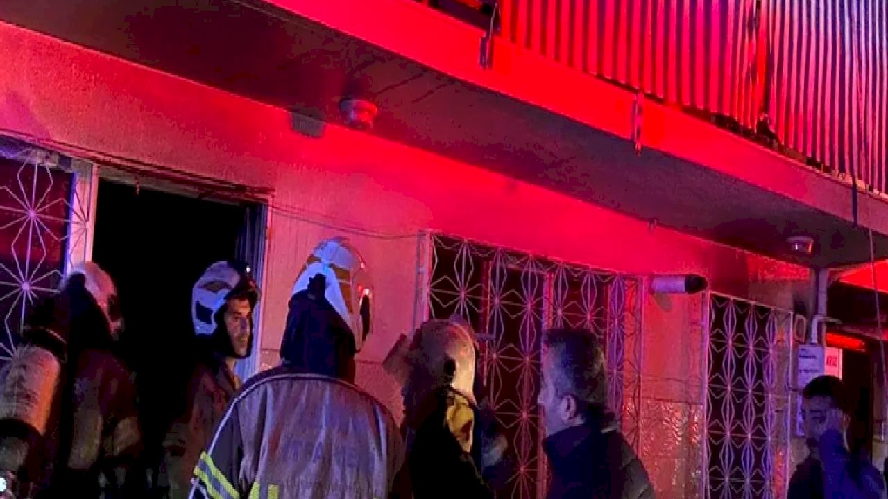 İzmir Buca'da ev yangını: 1 ölü!
