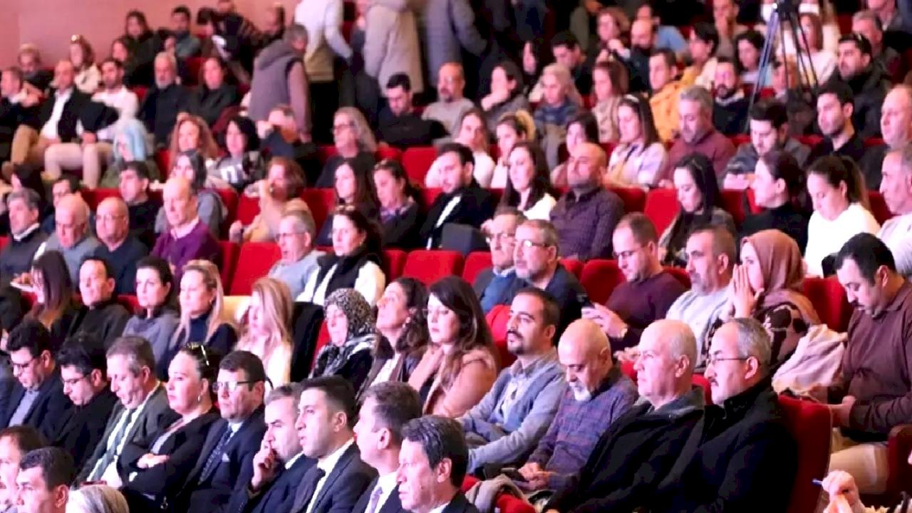 İzmir'de B-Reçete Sistemi Tanıtıldı