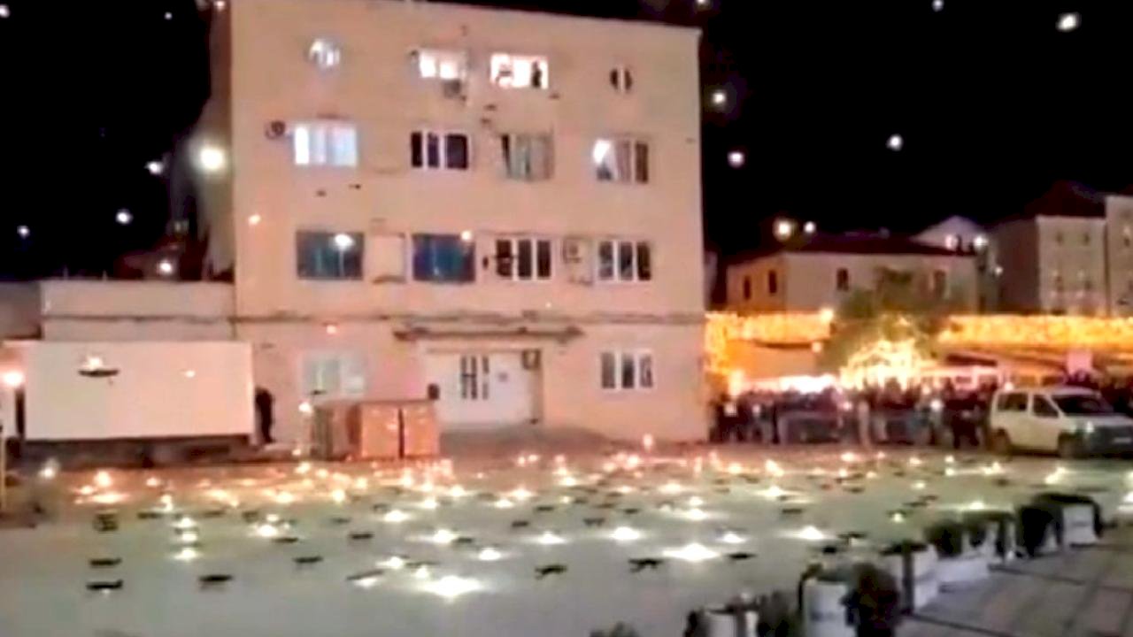 Karadağ’da yılbaşı gösterisi hüsranla bitti: 600 drone kontrolden çıktı