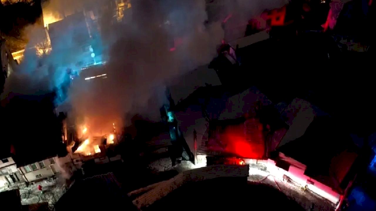 Kastamonu'da Tarihi Konağın Yangını