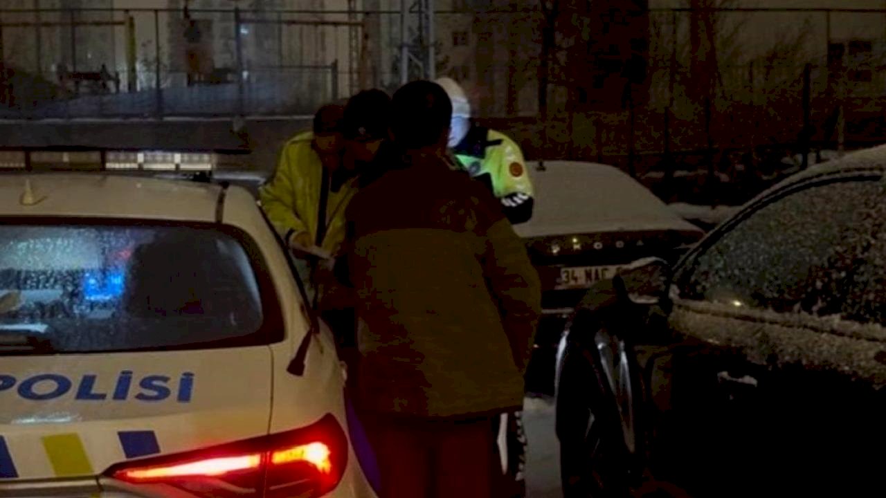 Kayseri'de alkollü sürücü çıkmaz sokağa girince yakayı ele verdi