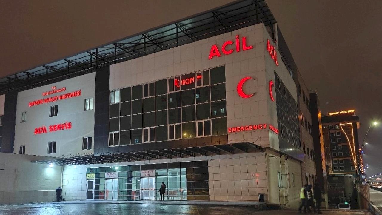 Kayseri'de asansör boşluğuna düşen kadın can verdi