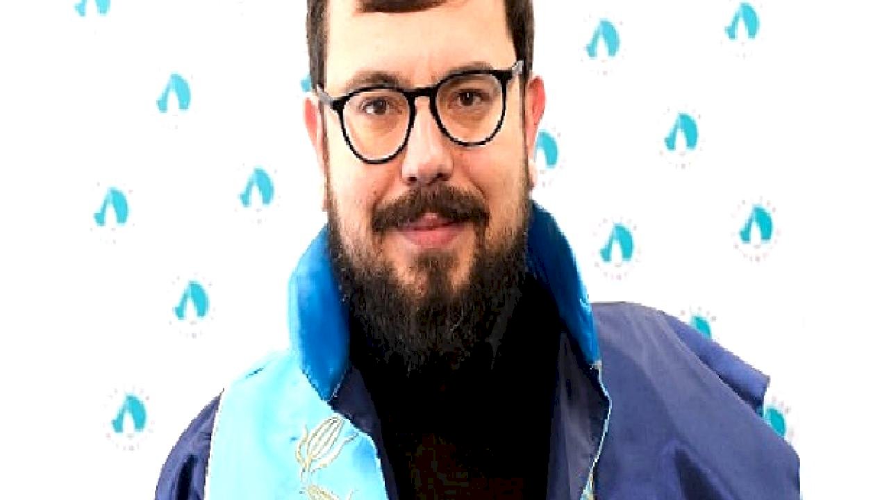 Komplo teorileri toplumun gerçekleri görmesini engelliyor!