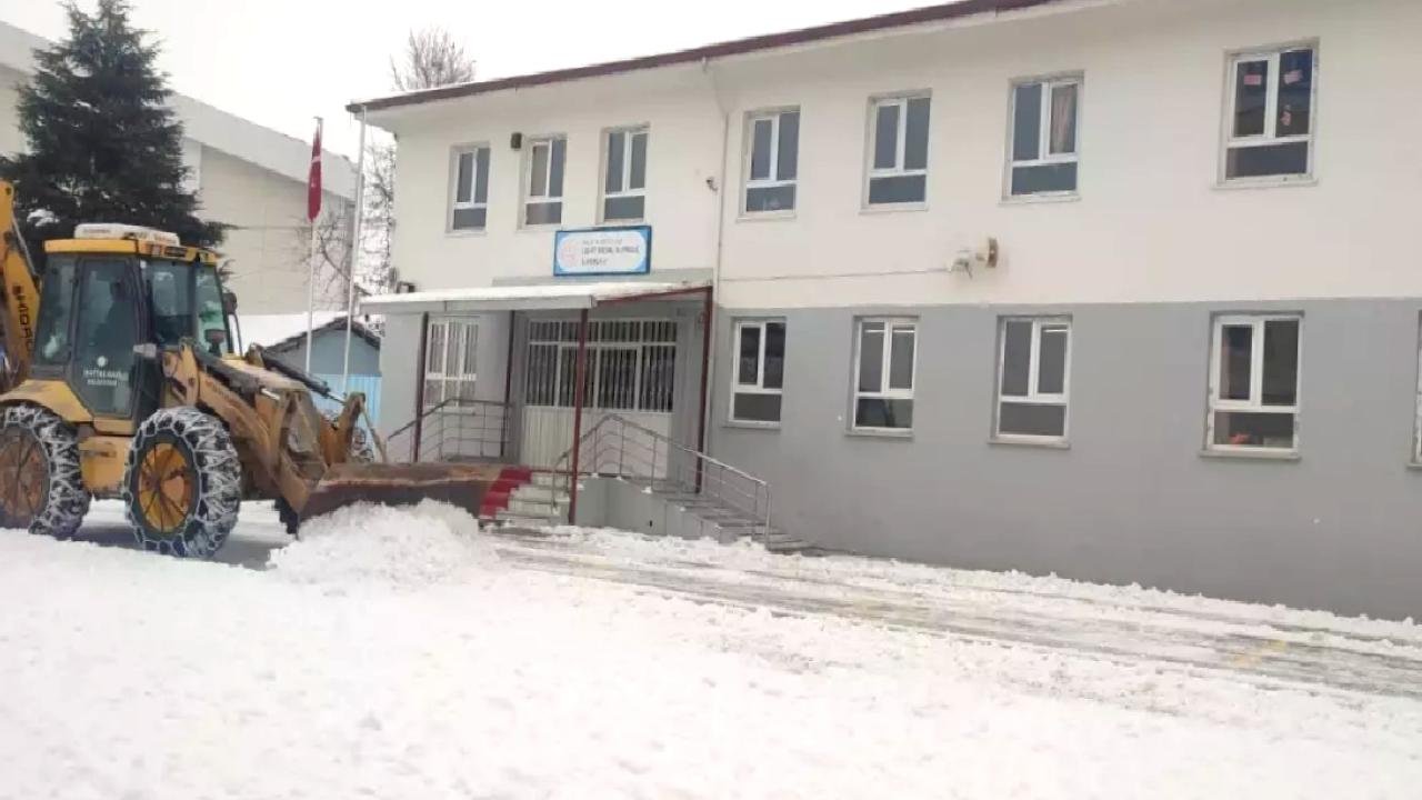 Malatya'da Kar Nedeniyle Eğitime Ara