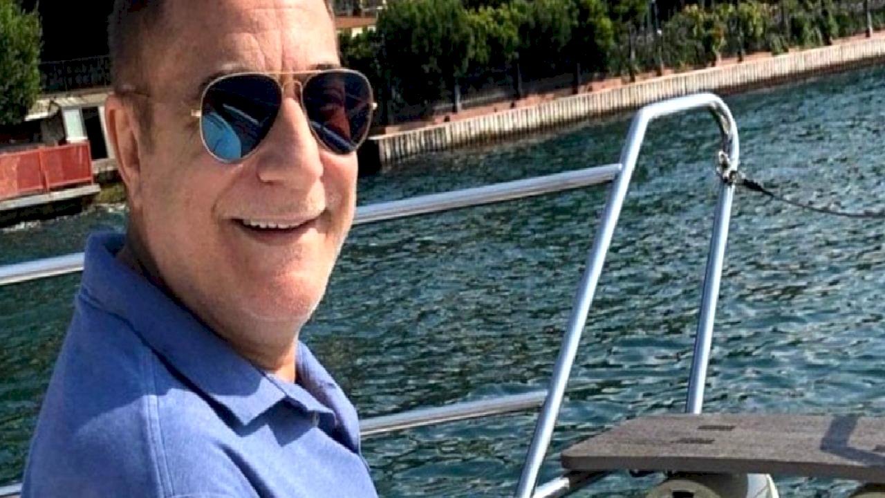 Mehmet Ali Erbil: Sifonu 5 tuvaletten sonra çekiyorum