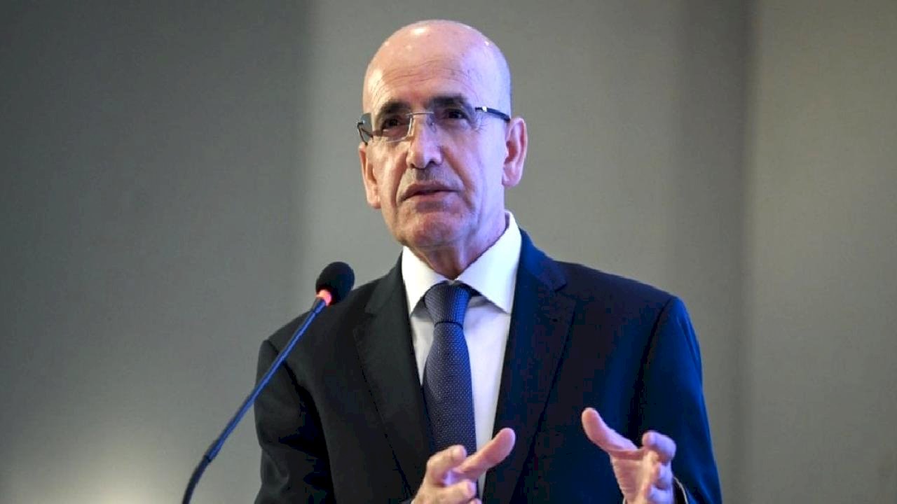 Mehmet Şimşek: İhracat ve turizm, sürdürülebilir cari dengeyi destekledi