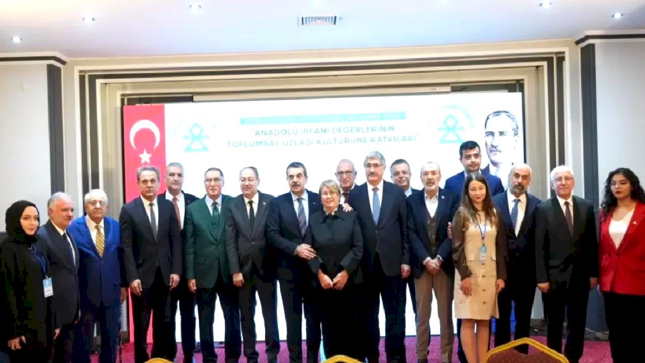 Milli Eğitim Bakanı Tekin, Eğitimde İnanç Özgürlüğü ve Toplumsal Uzlaşı Vurgusu Yaptı