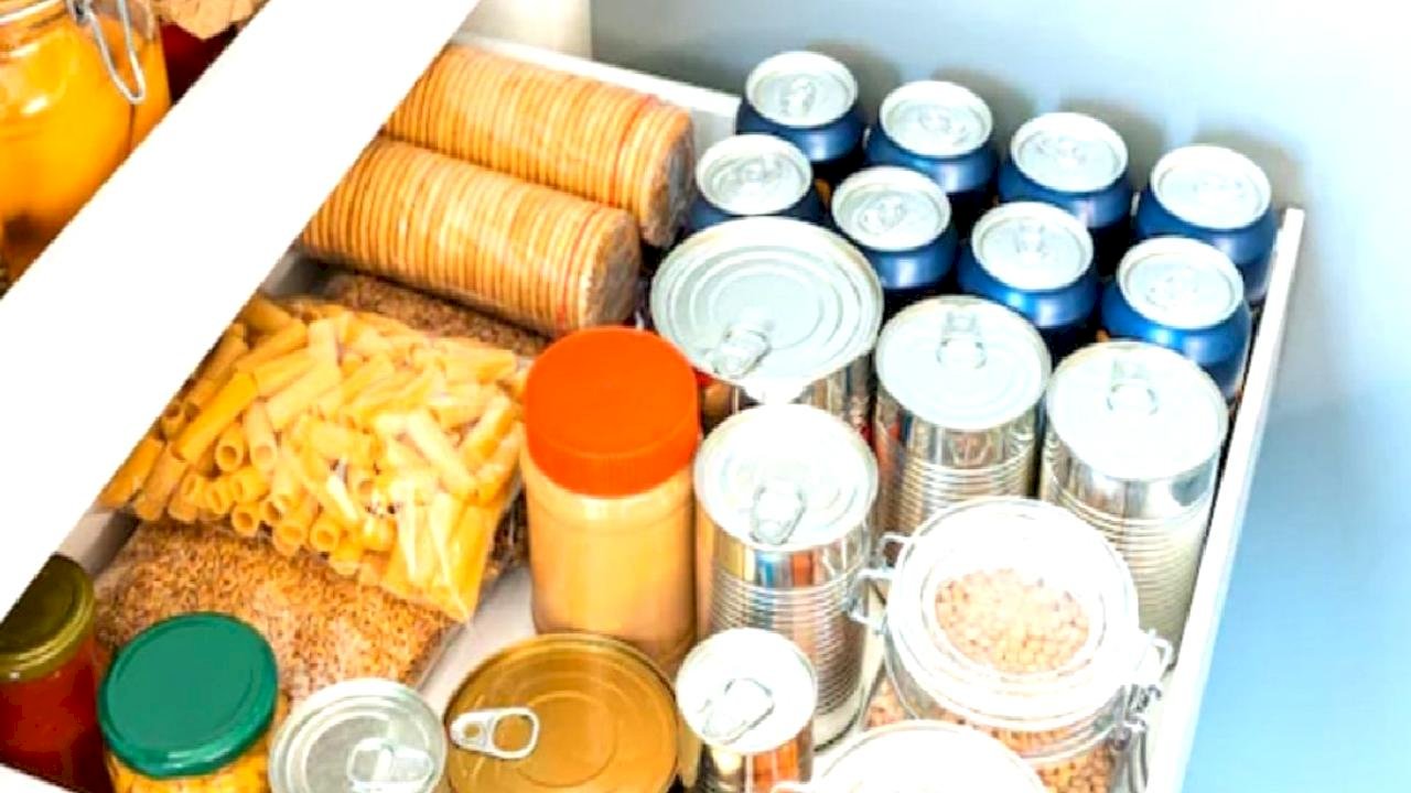 Mutfak dolaplarına bunu koyan güveyi unutuyor! Tek yaprak yeter