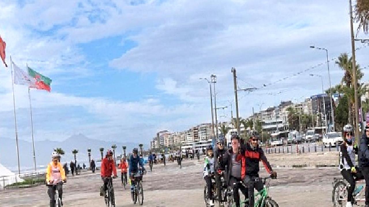Pedallar, görme engellilerin kitaplara erişimi için çevrildi