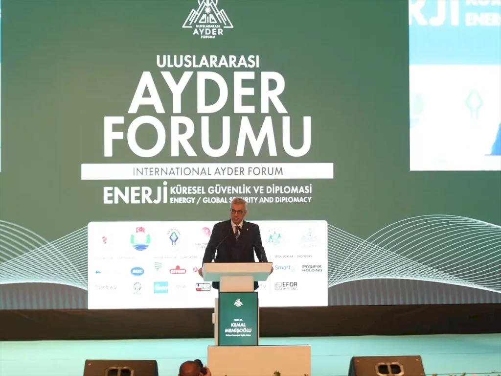 Rize'de "Uluslararası Ayder Enerji Forumu" düzenlendi
