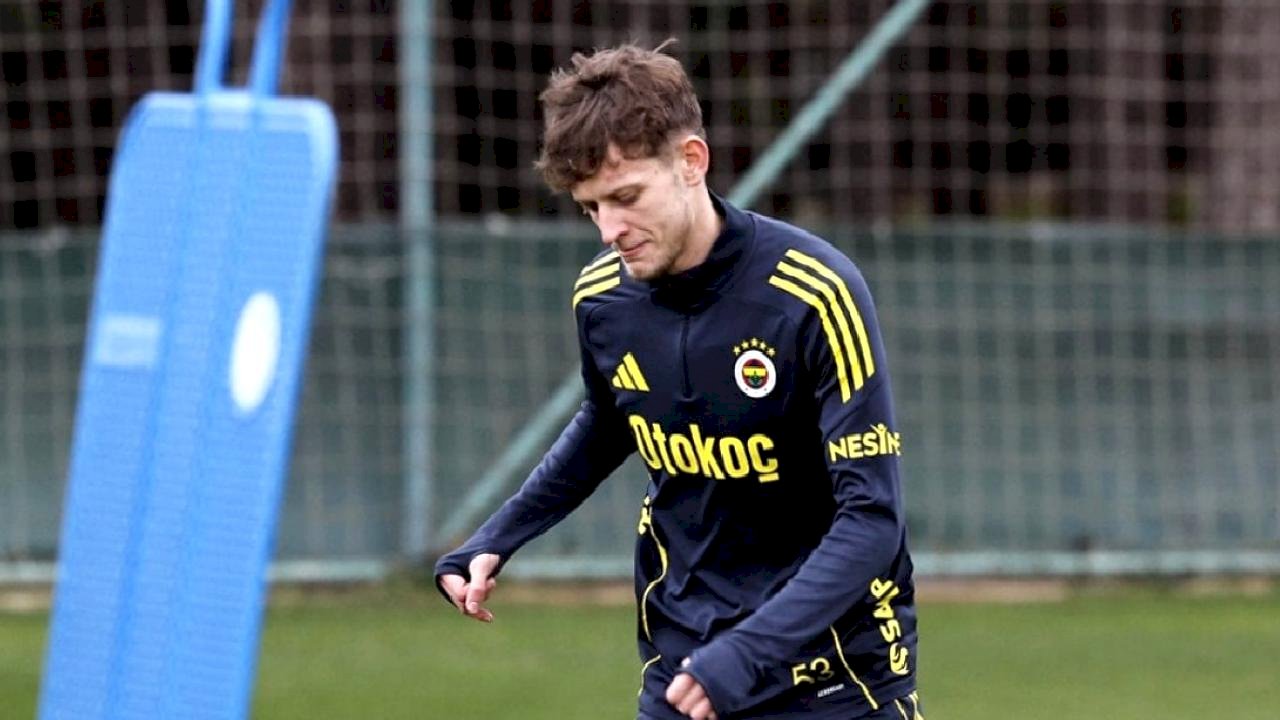 Sebastian Szymanski, Fenerbahçe'ye veda etti