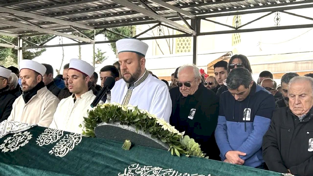 Seha Okuş Son Yolculuğuna Uğurlandı