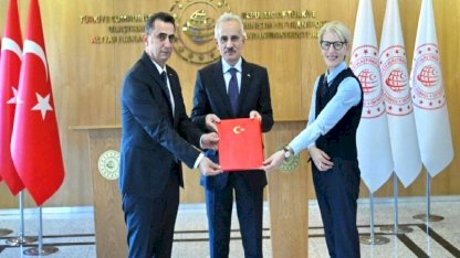 Abdulkadir Uraloğlu duyurdu: Hidrojen yakıtlı tren için imzalar atıldı