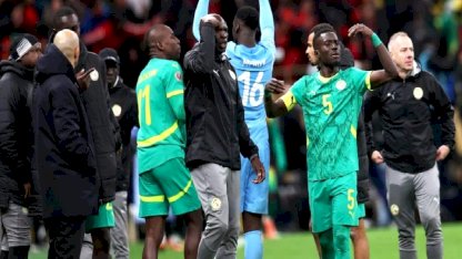 Afrika Uluslar Kupası'nda olaylı final: Sahadan çekildiler