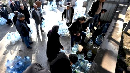 Ankara'da vatandaşlar suyu tankerlerden alıyor