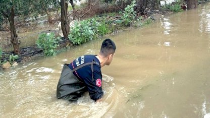 Antalya'da tahliye kanalına düşen 3 yaşındaki kız hayatını kaybetti