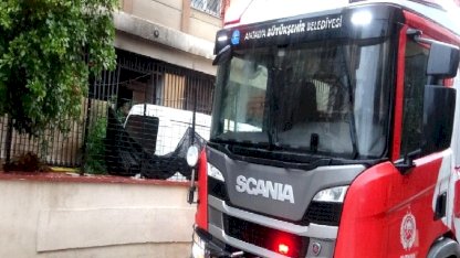 Antalya'da yaşlı adamı yangından komşuları kurtardı