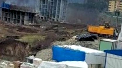 Artvin'de inşaattan düşen işçi can verdi