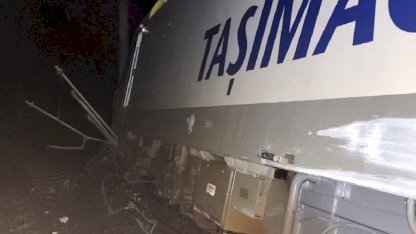 Balıkesir'de heyelanla gelen facia: Tren vagonu raydan çıktı