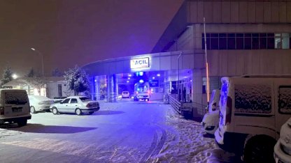 Bingöl'de Otobüs TIR'a Çarptı: 3 Yaralı