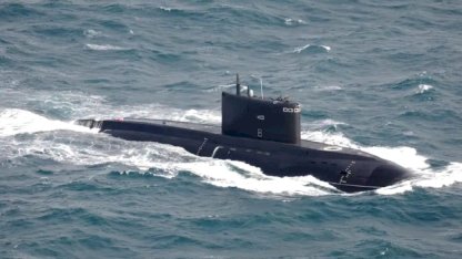 Denizaltıda 9 ton uyuşturucu madde ele geçirildi