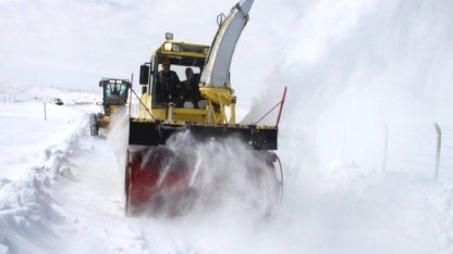 Erzincan'da kardan 503 köy yolu kapandı