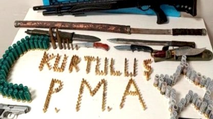 Eskişehir'de çarptığı vatandaşı tehdit eden şahsın iş yerinden cephanelik çıktı