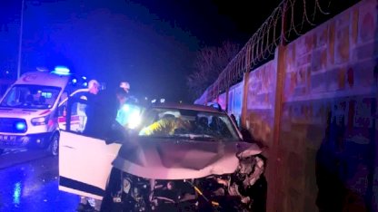 Foça'da Trafik Kazası: 6 Yaralı