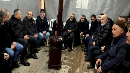 İçişleri Bakanı Yerlikaya, Şehit Polisin Ailesini Ziyaret Etti