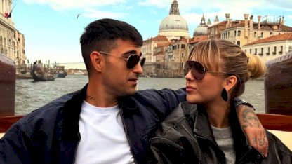 İdo Tatlıses ve Yasemin Şefkatli Amerika'da! İkizlerle tatil