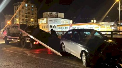 İskenderun'da Bariyere Çarpan Otomobil Sürücüsü Yaralandı