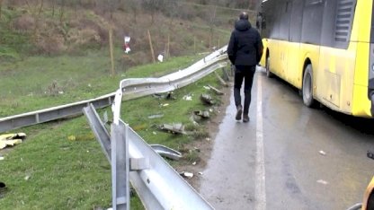 İstanbul'da İETT otobüsü bariyerlere çarptı
