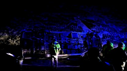 İstanbul'da Servis Minibüsü Devrildi, 11 Yaralı