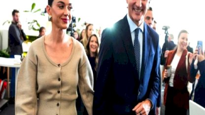 Katy Perry ile Justin Trudeau, Davos'ta el ele