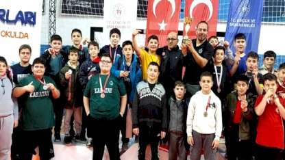 Konya Karataylı güreşçiler Türkiye ikincisi oldu