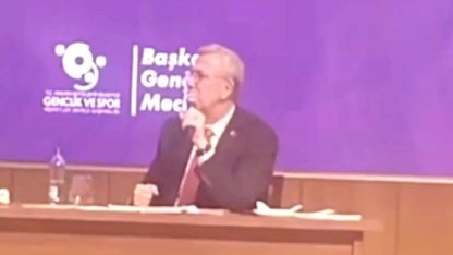 Mansur Yavaş gençlere sordu: Ankara'da suyu kesilen elini kaldırsın