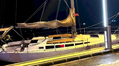 Muğla'da Fırtına: 1 Yat Karaya Sürüklendi, 8 Bot Battı