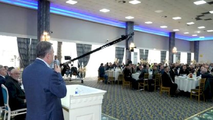 Neşeli Yeniden Başkan