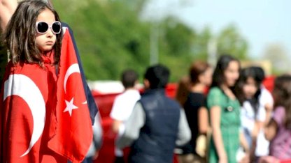 Okullarda ikinci dönem 'bayrak sevgisi' temasıyla başlayacak