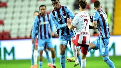Trabzonspor, Antalyaspor karşısında 2 puan bıraktı