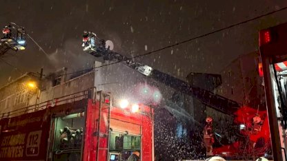 Ümraniye'de Bina Yangını: Vatandaşlar Kurtarıldı