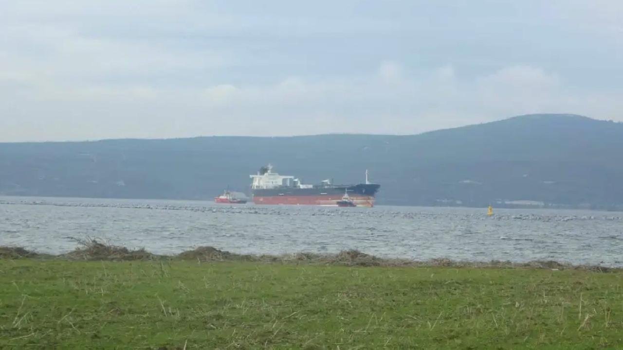 Tanker Jeneratör Arızası Geçirdi