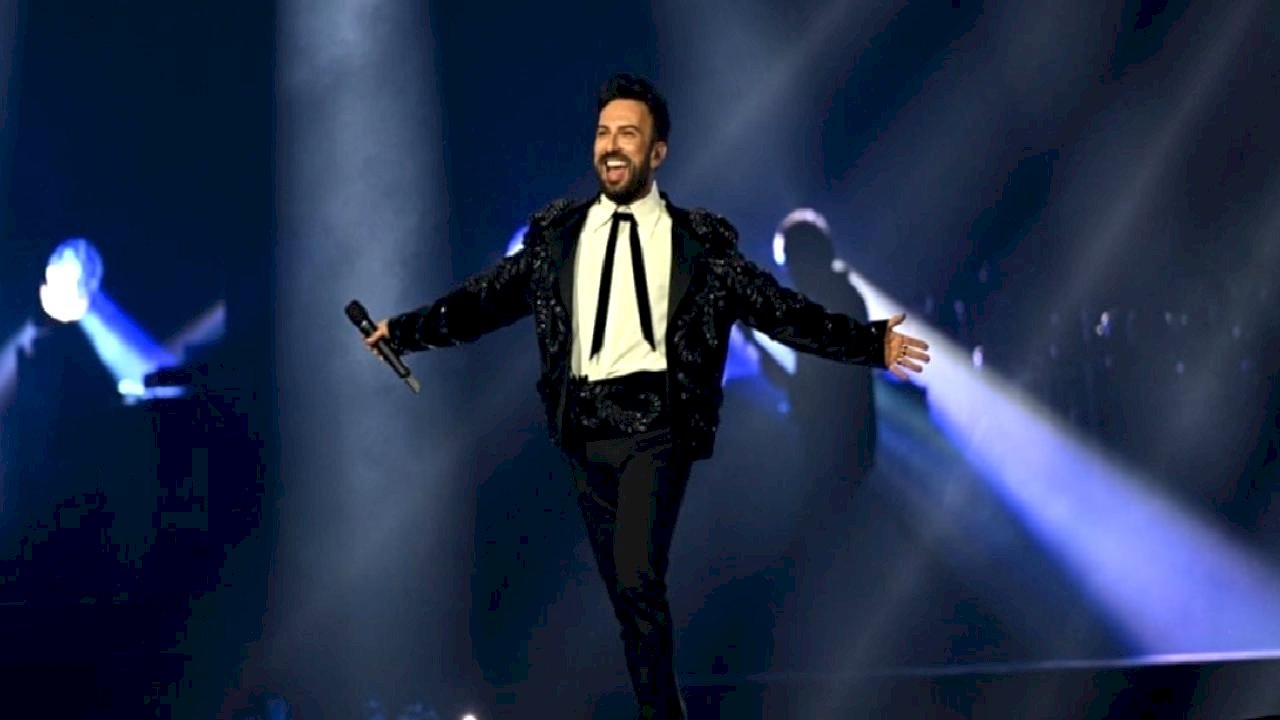 Tarkan yaklaşık 7 yıl aradan sonra İstanbul’da sahne aldı