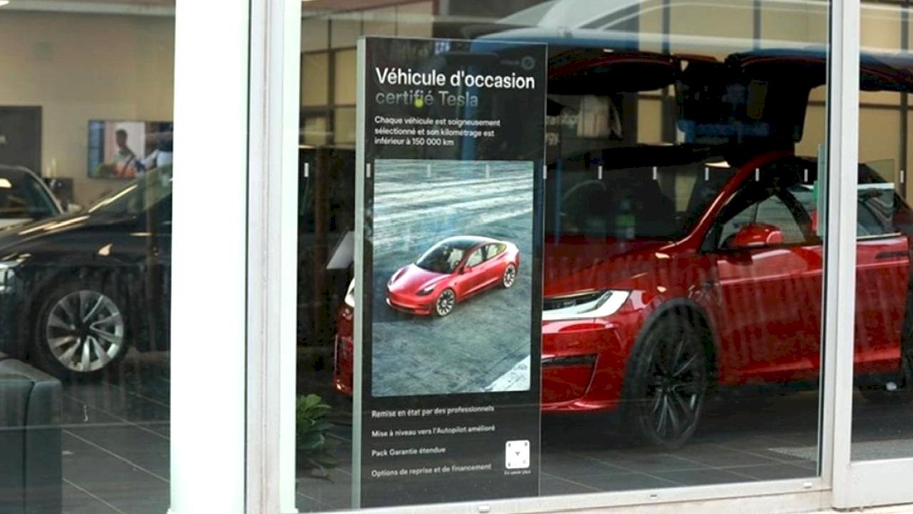 Tesla'nın otomobil teslimatları son çeyrekte geriledi