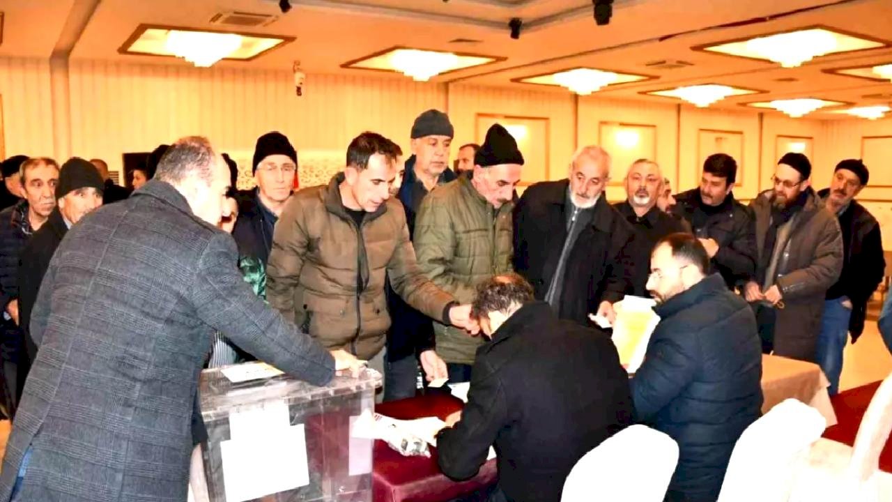 Tomarza Esnaf ve Sanatkarlar Odası Başkanı Yaşar Polat güven tazeledi