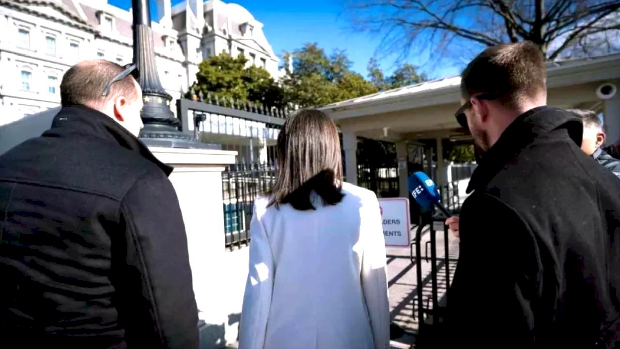 Trump, Venezuela Muhalefet Lideri ile Bir Araya Geldi