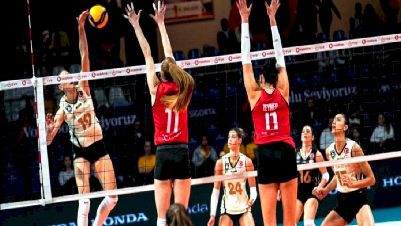 VakıfBank, Beşiktaş'ı mağlup etti